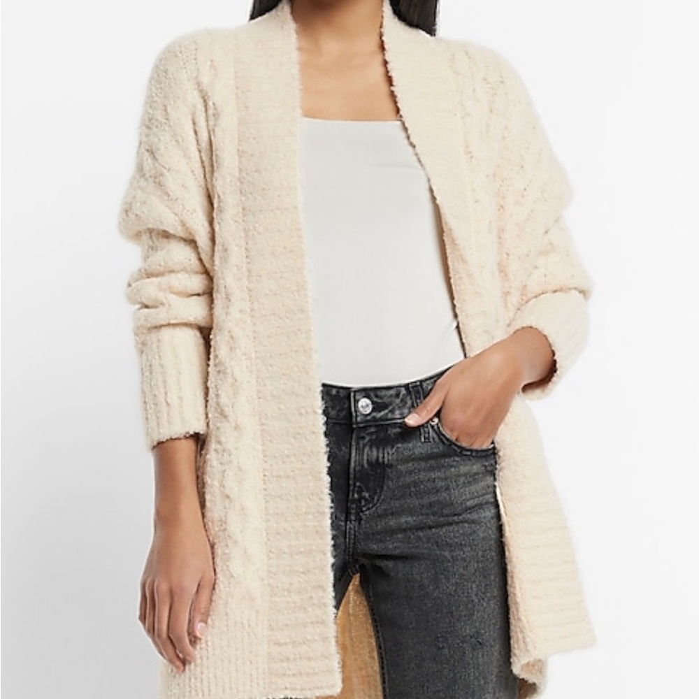 Woman express sweater Cozy Cable Knit CardiganColor: SANDSHELL Size: L